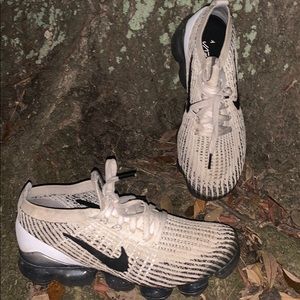 I’m selling air maxes that used 2 times